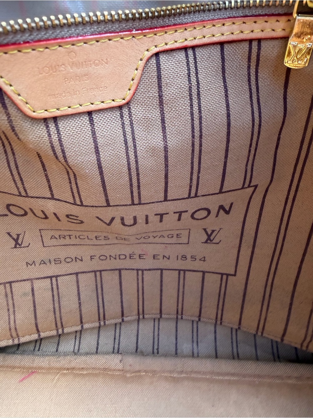 Louis Vuitton Monogram Canvas Tote with Vachetta Trim 
Neverful GM size - Picture 3 of 16